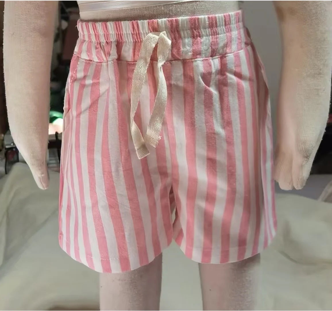 Short Rayé Vintage – Boutonné & Douillet (0 à 24 mois)