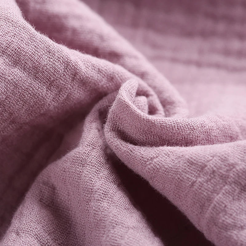Couverture Gaze & Pompons – Douceur Coton pour Nouveau-né