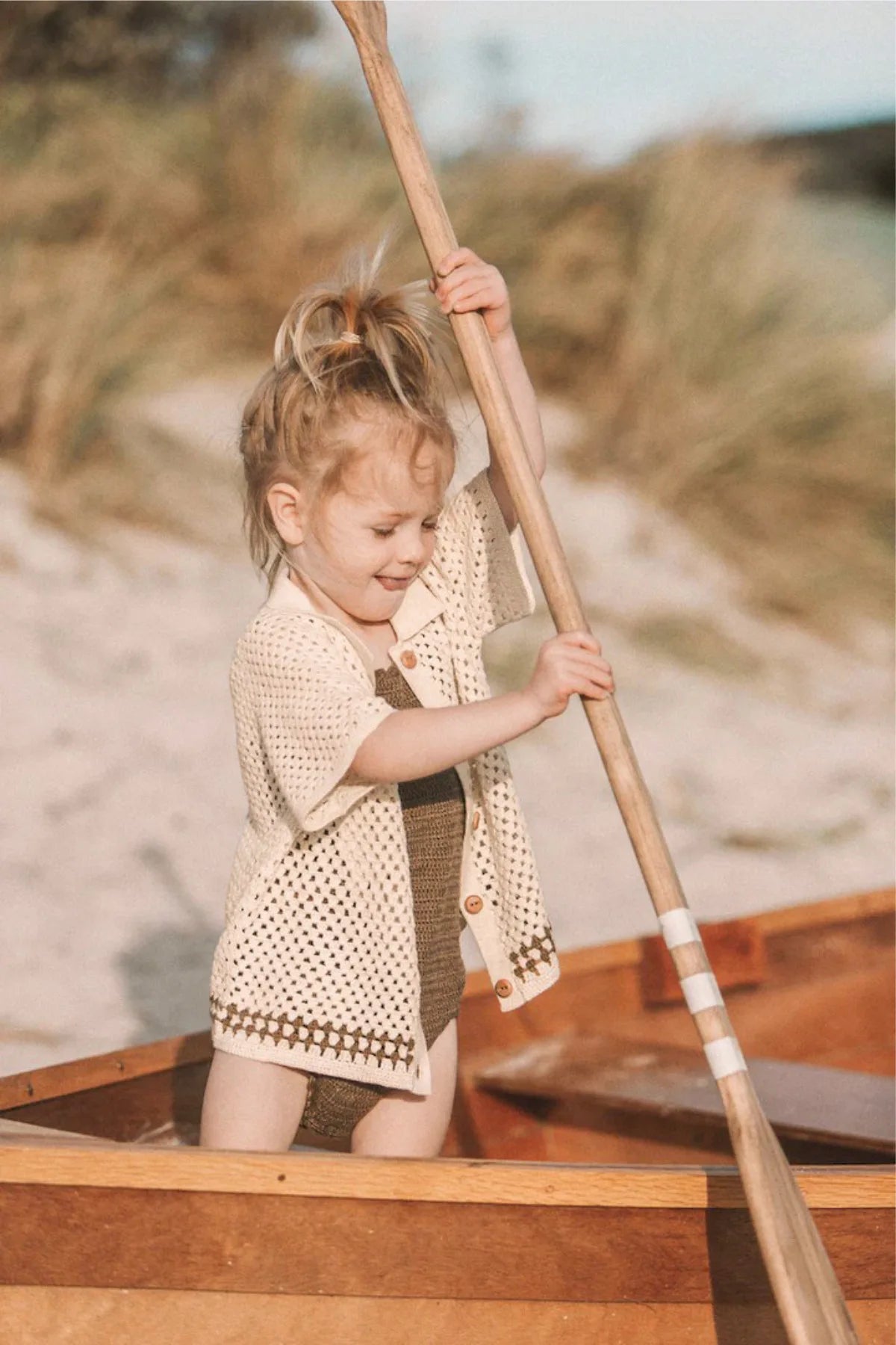 Petit Ensemble Tricoté Plage Douce – Haut et Short à Mailles Aérées