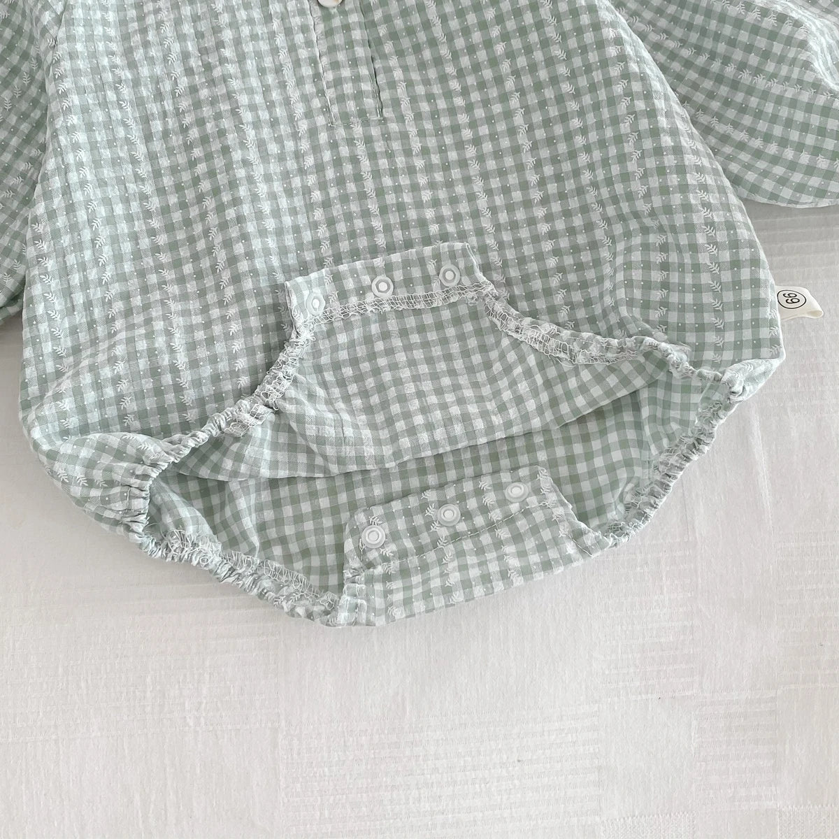 Barboteuse Bébé Chic à Col Claudine