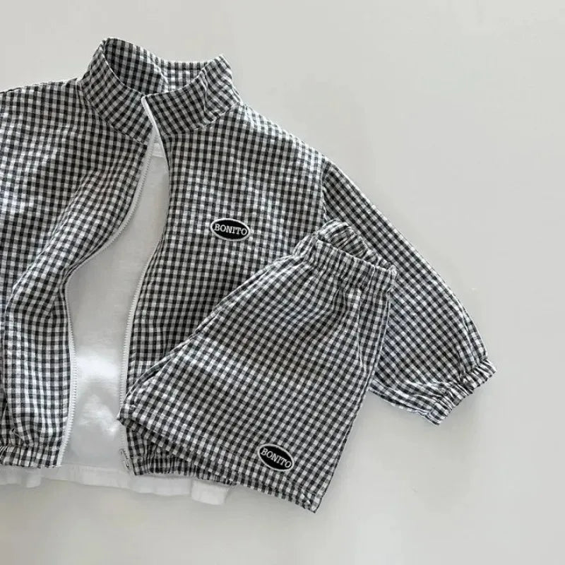 Ensemble Petit Carreau – Veste zippée & short assorti