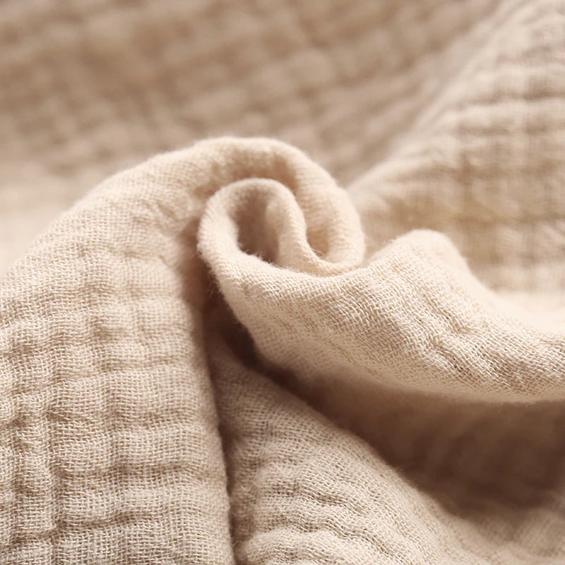 Couverture Gaze & Pompons – Douceur Coton pour Nouveau-né