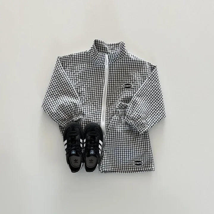 Ensemble Petit Carreau – Veste zippée & short assorti