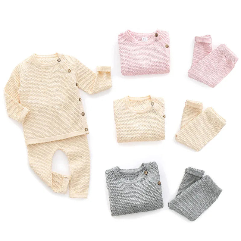 Doux Cocoon – Ensemble Tricot Bébé (Pull + Pantalon)