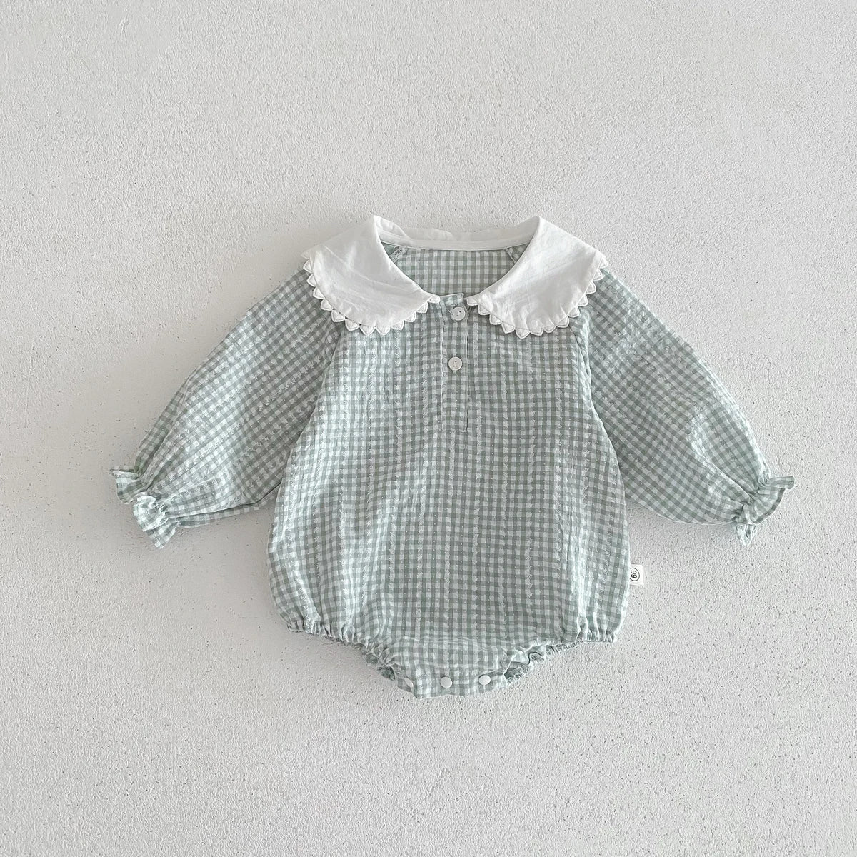 Barboteuse Bébé Chic à Col Claudine