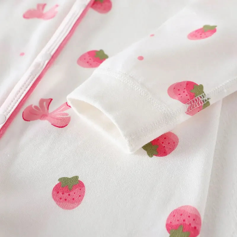 Pyjama Bébé Nuageux – Douceur & Rêverie
